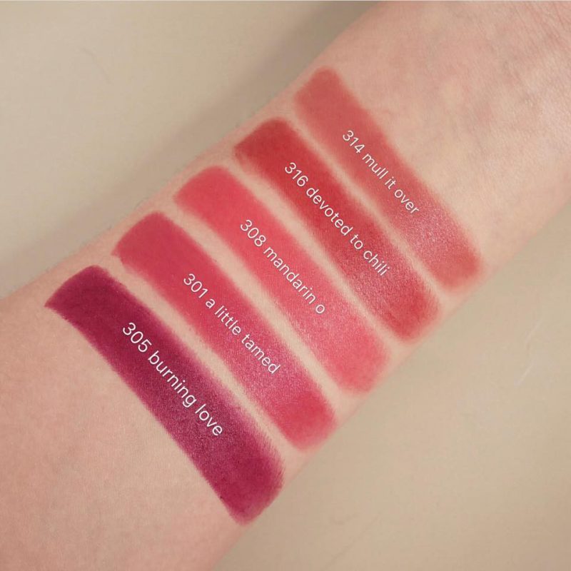 Son Mac Powder Kiss Bổ Sung Thêm 8 Màu Mới 11 Swatch Mac Powder Kiss 1